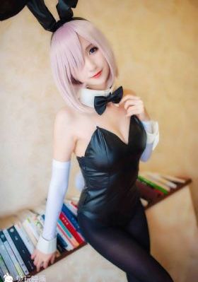 美女亲热中被掐死视频_BD国语完整视频观看