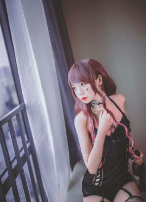 欧美性感丝袜套装_BD英语神马在线观看
